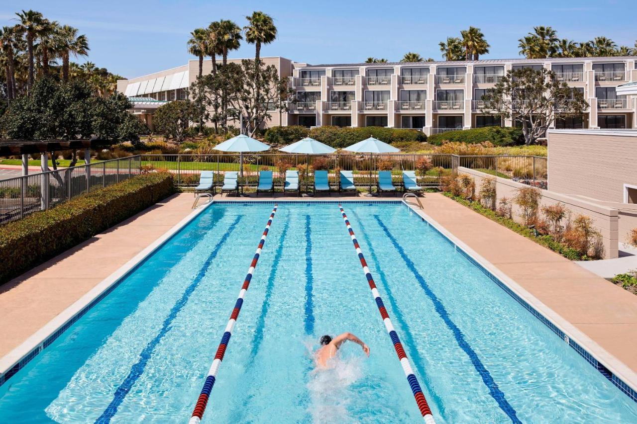Coronado Island Marriott & 4*