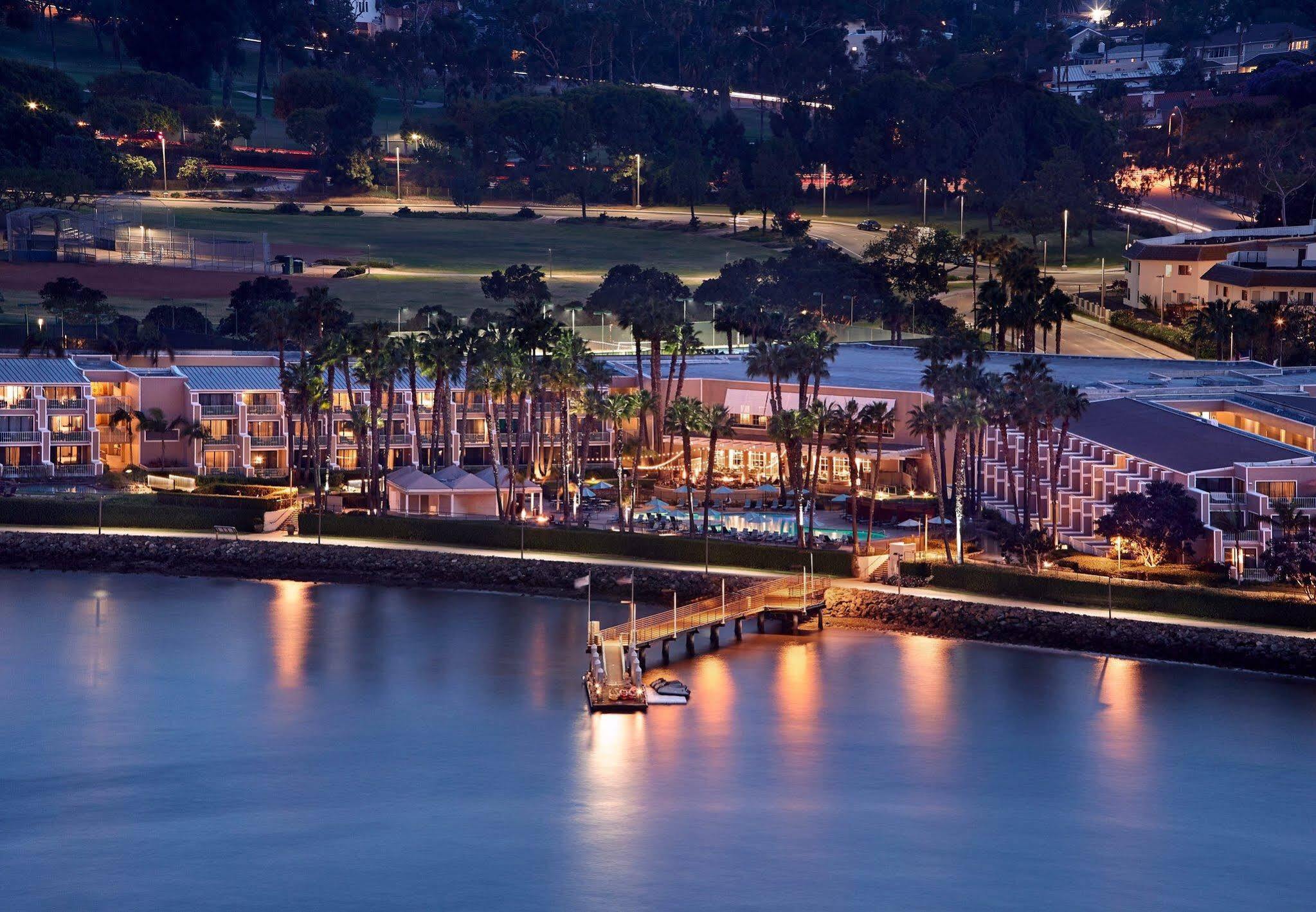 Coronado Island Marriott & Resort 4*